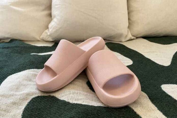 Is Pillow Slides Footwear Legit Know all details you are looking for!